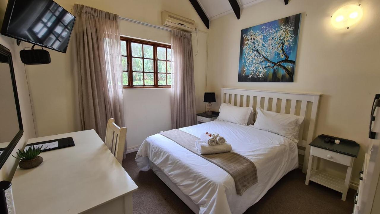 Hathaway Guest House Ист-Лондон Экстерьер фото