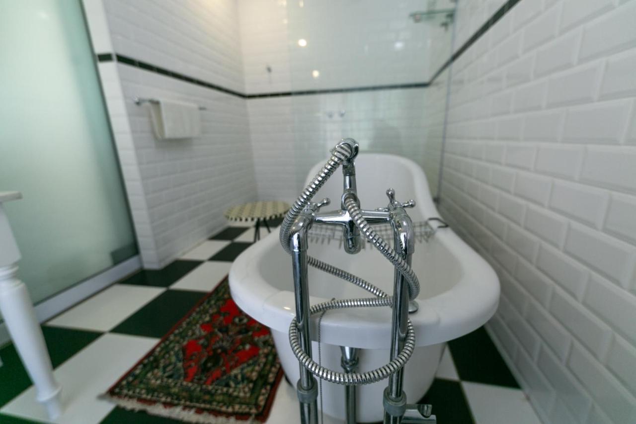 Hathaway Guest House Ист-Лондон Экстерьер фото