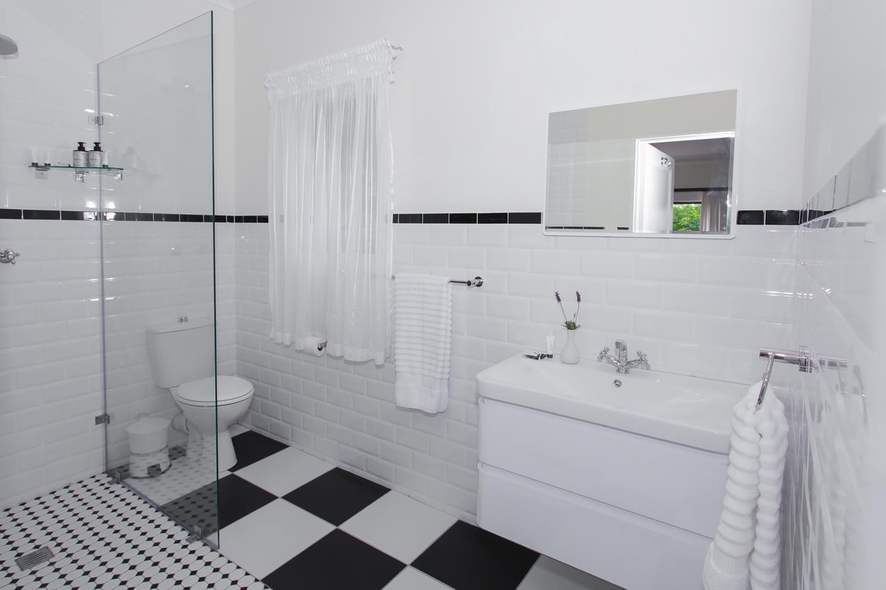 Hathaway Guest House Ист-Лондон Экстерьер фото