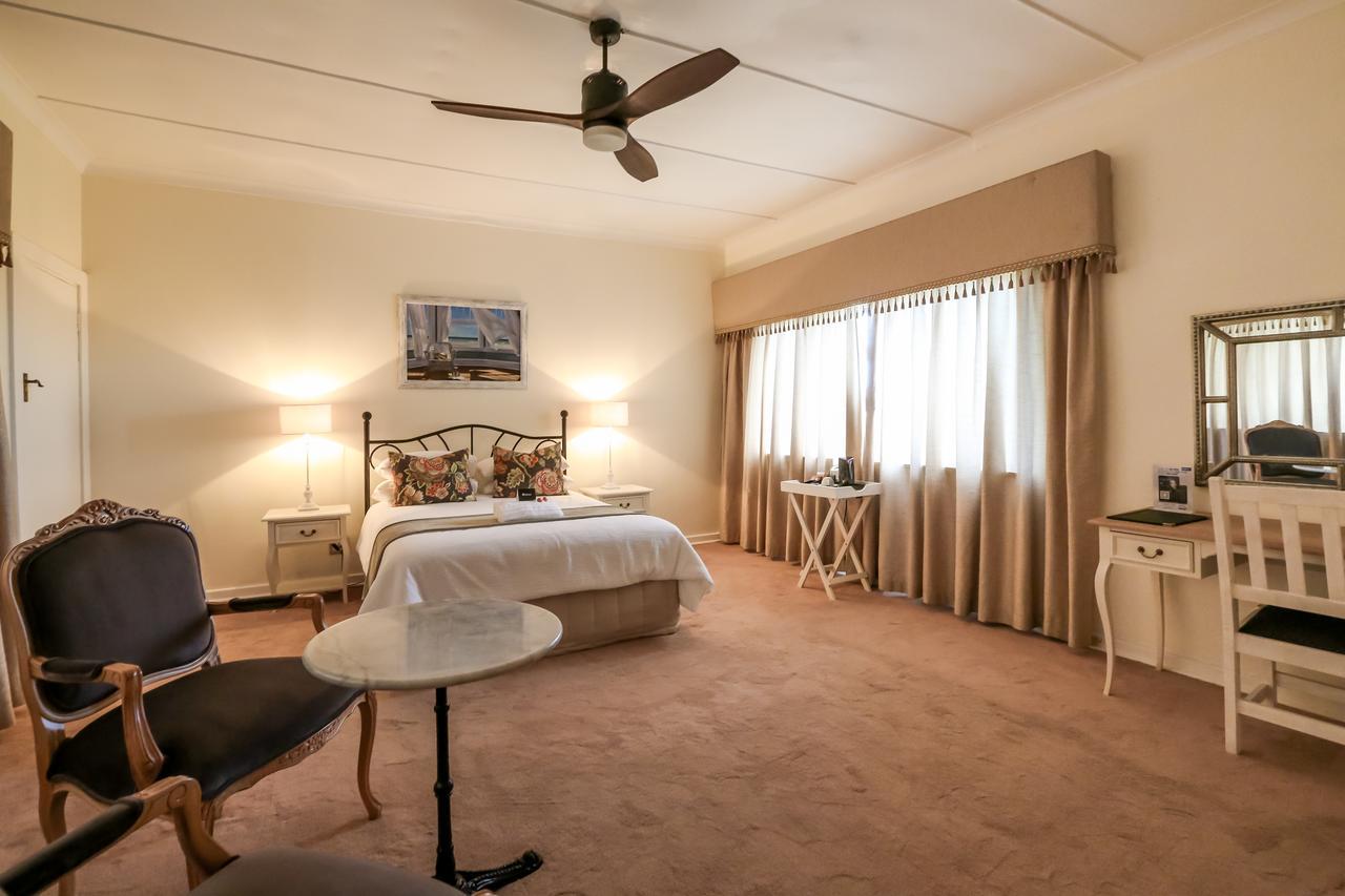 Hathaway Guest House Ист-Лондон Экстерьер фото