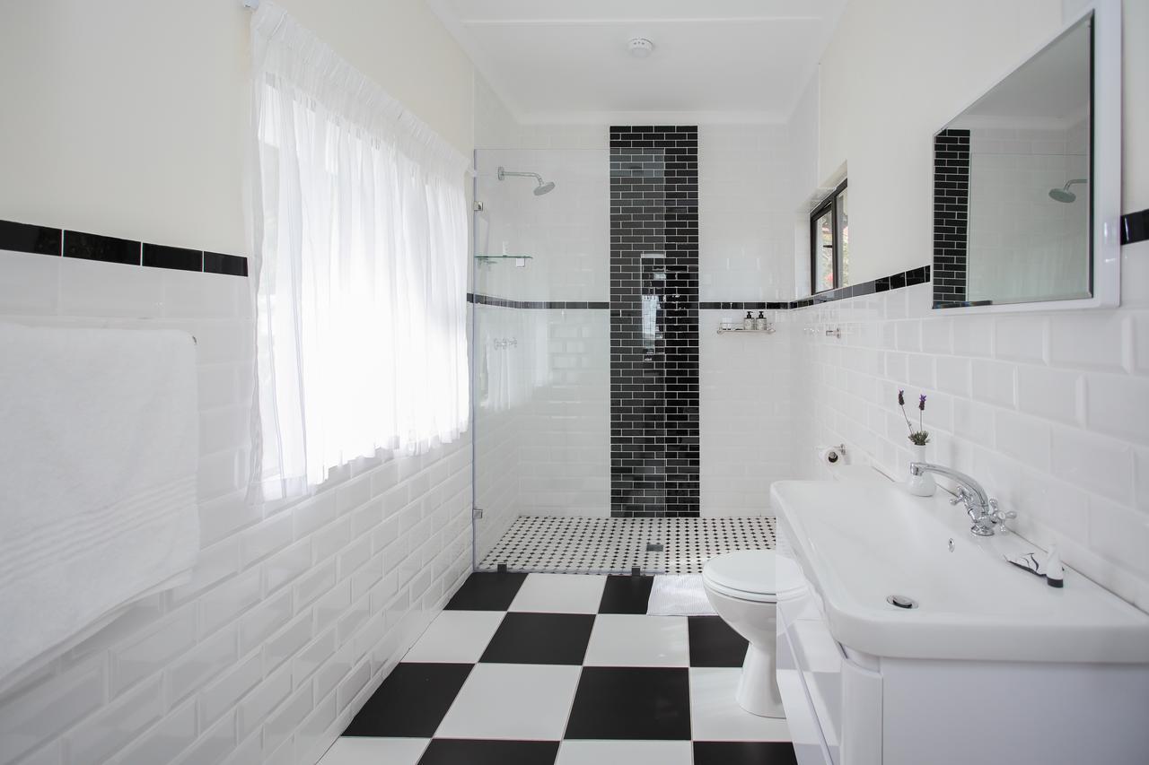 Hathaway Guest House Ист-Лондон Экстерьер фото